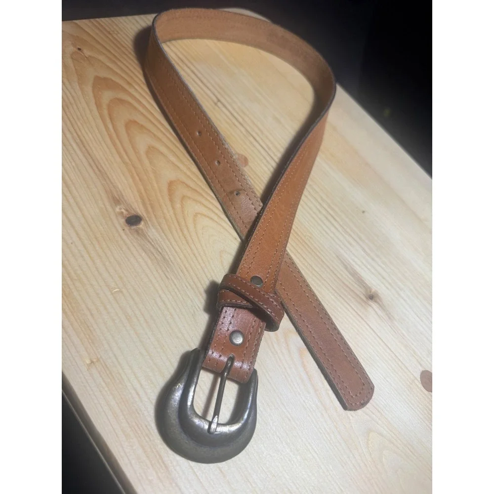 Leather Shop 1987 Vtg Leather Belt Antiqued Brass horseshoe Buckle Sm women's